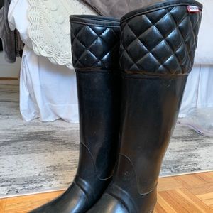 HUNTER Women’s black tall rain boots